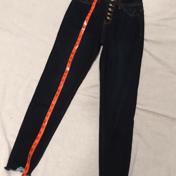 NWOT KanCan High Rise Destructed Dark Wash Button Stretch Skinny Jeans 5/26 - Picture 9 of 11